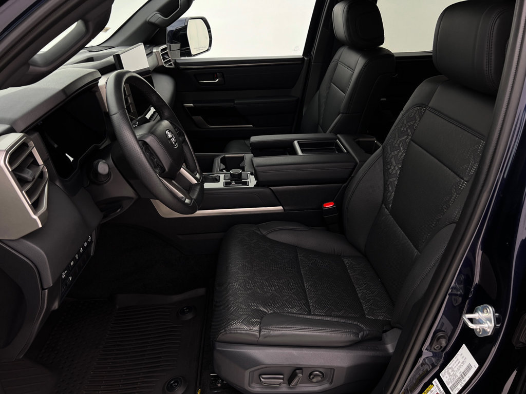 Used 2025 Toyota Tundra Limited AWD/4WD image 11