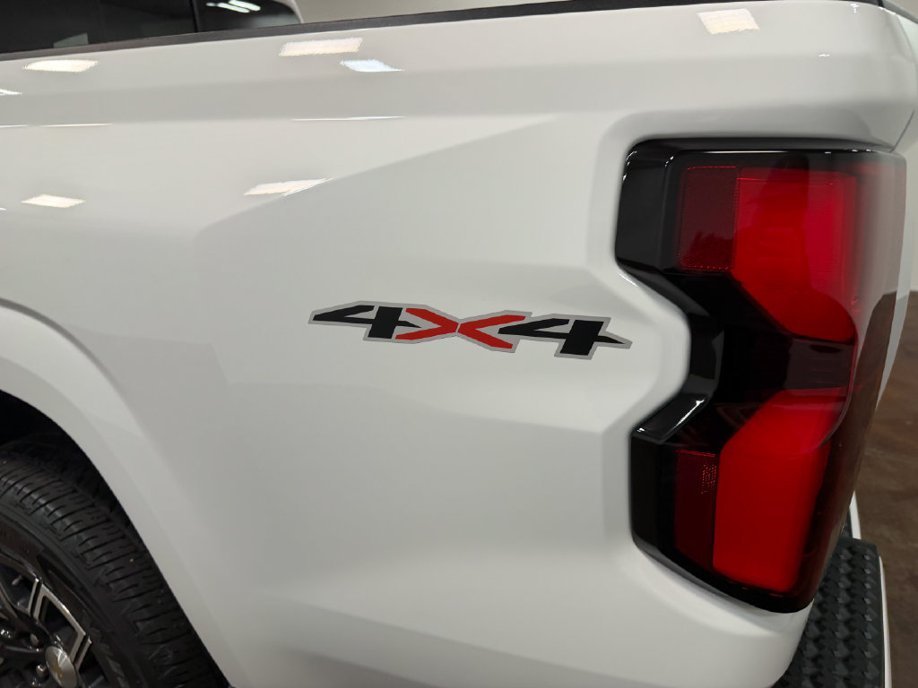 Used 2023 Chevrolet Colorado LT w/ LT Convenience Package III AWD/4WD image 54