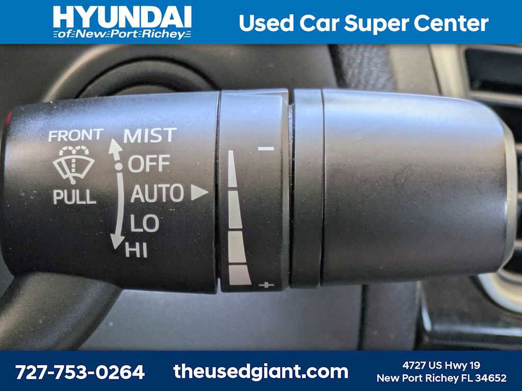 Used 2016 MAZDA MAZDA3 i Sport w/ Preferred Equipment Package image 29