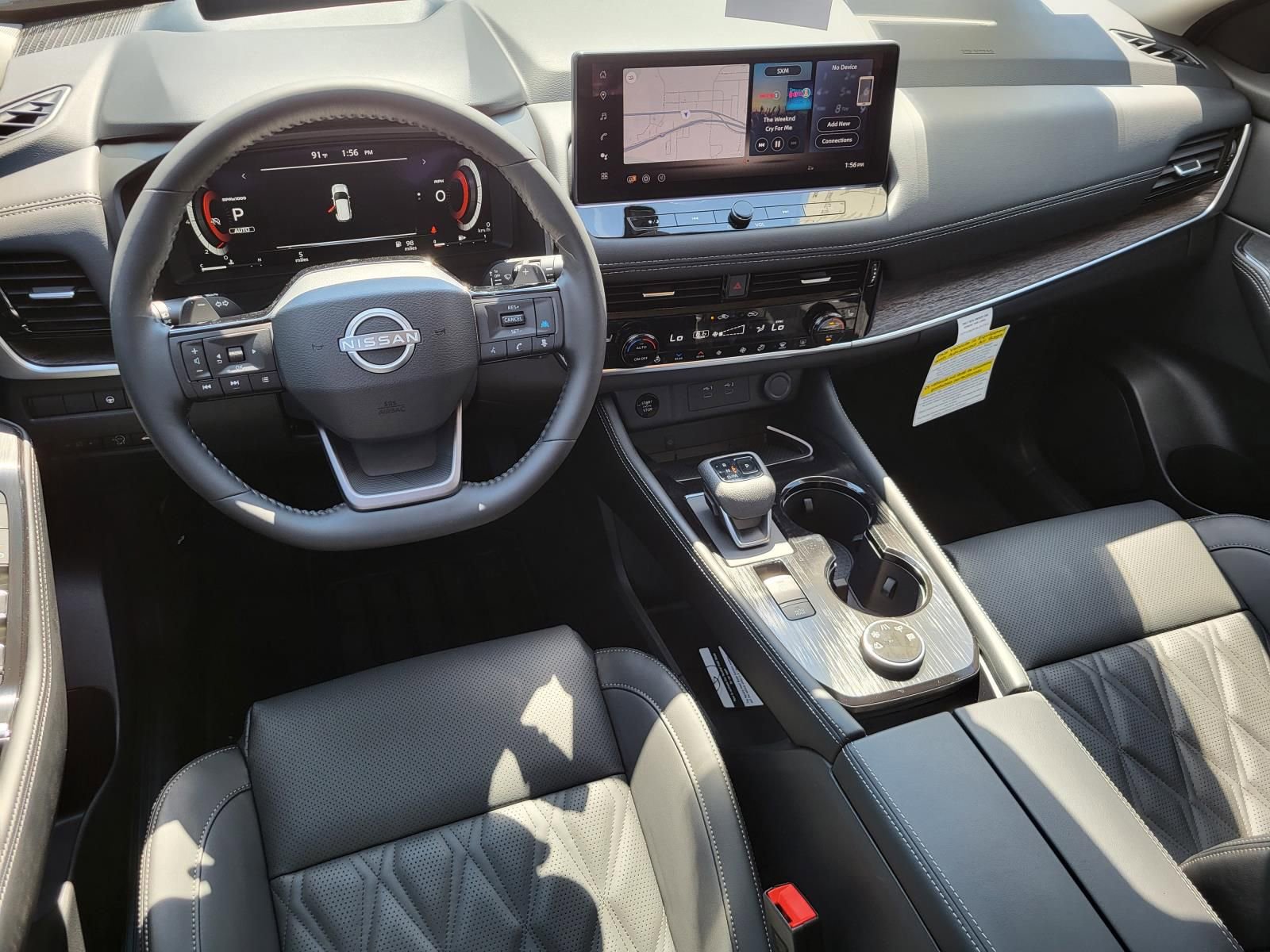 New 2026 Nissan Rogue Platinum image 2