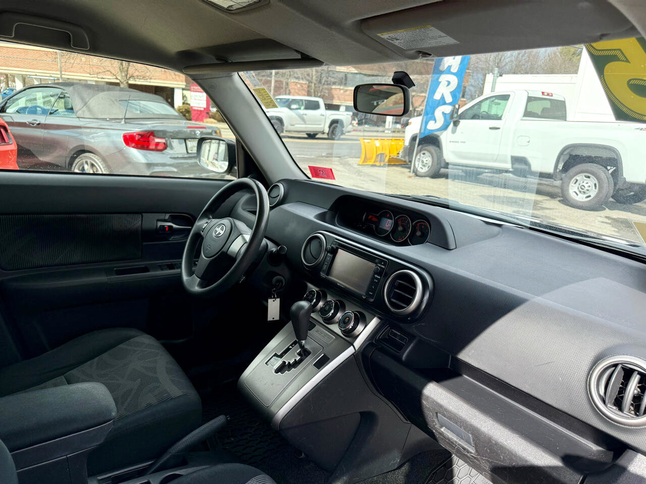 Used 2015 Scion xB 5-Door Wagon 4-Spd AT image 25