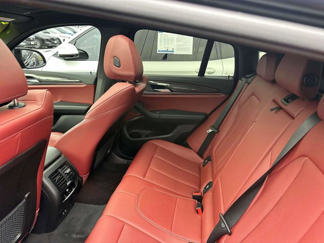 Used 2023 BMW X4 M40i w/ Premium Package image 10