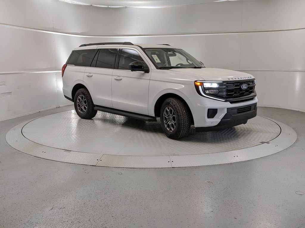 New 2025 Ford Expedition Active image 1