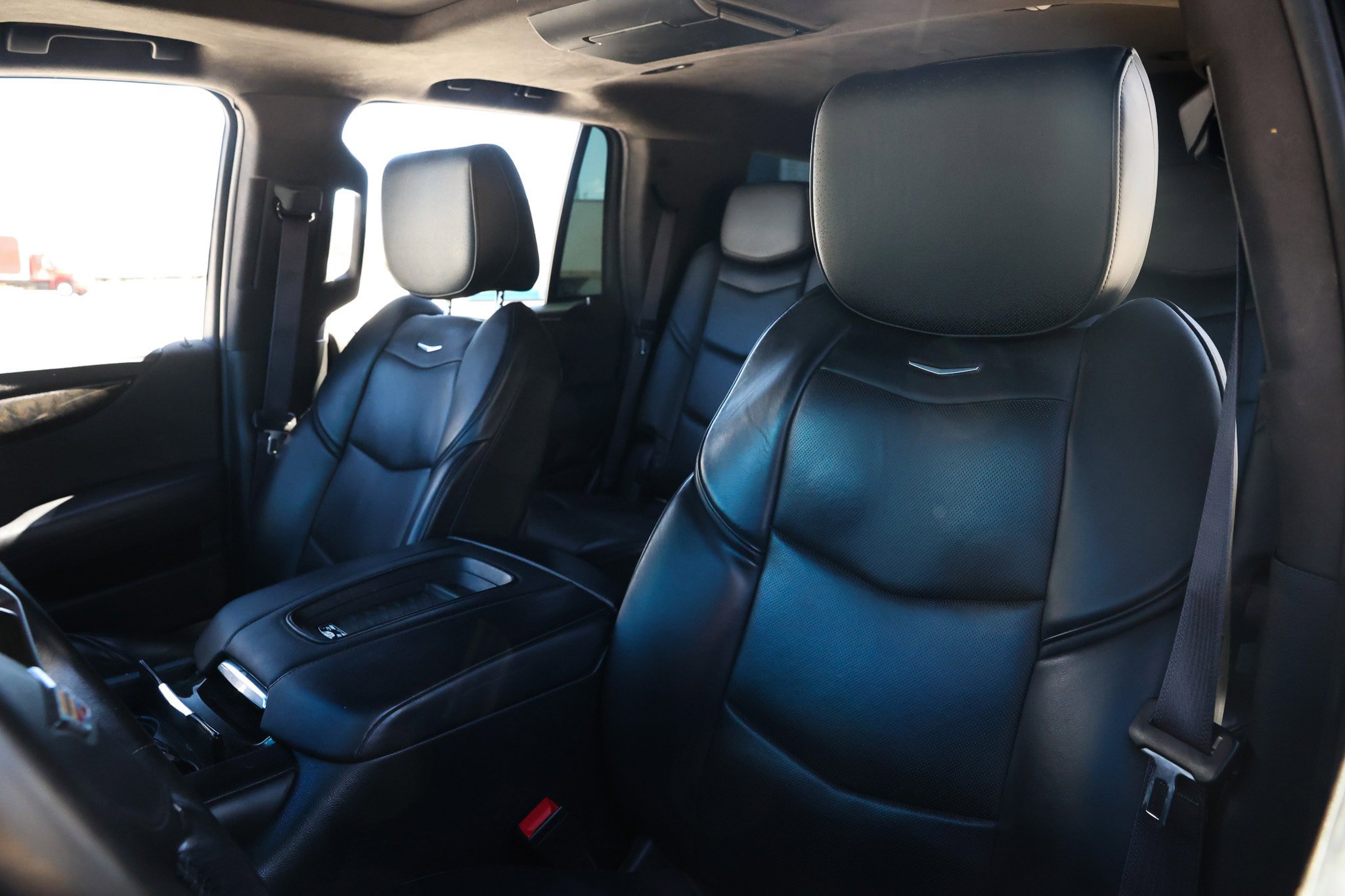 Used 2016 Cadillac Escalade Platinum AWD/4WD image 10