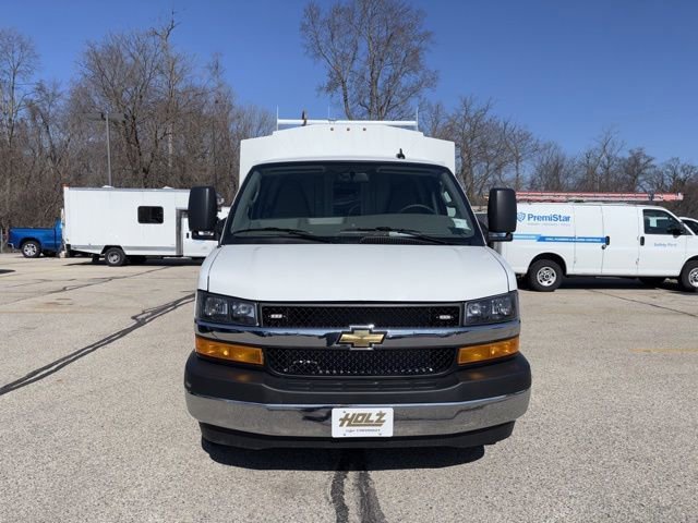 New 2024 Chevrolet Express 3500 w/ Power Convenience Package RWD image 9