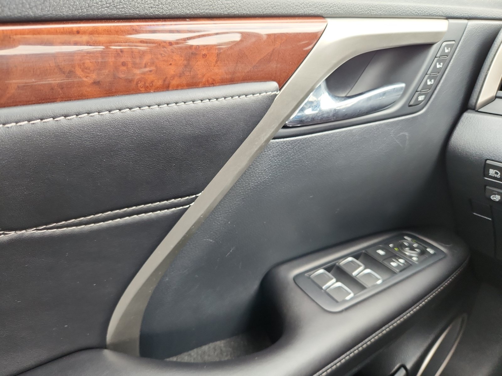 Used 2018 Lexus RX 350L AWD image 13