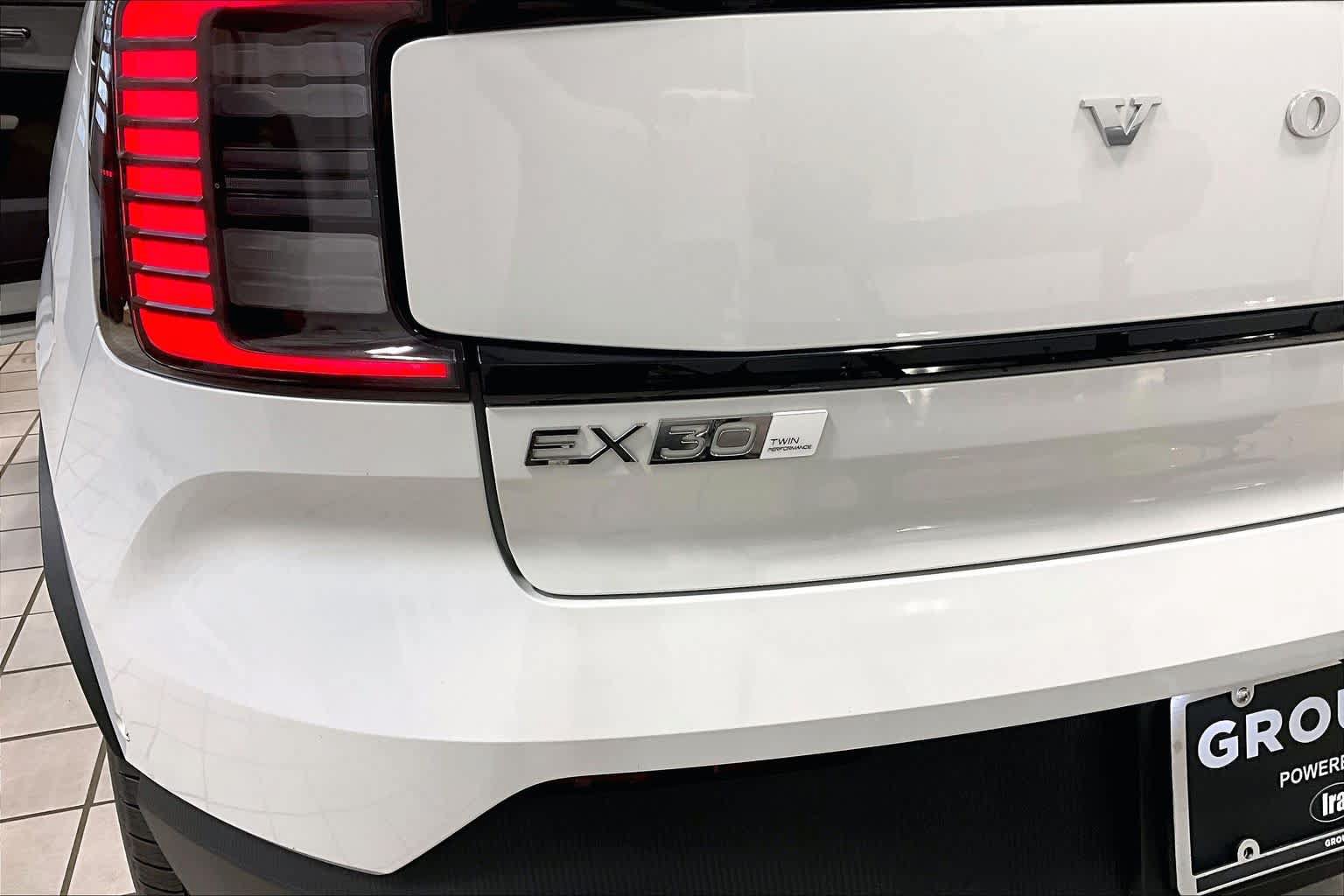 New 2026 Volvo EX30 Ultra w/ Protection Package AWD/4WD image 6