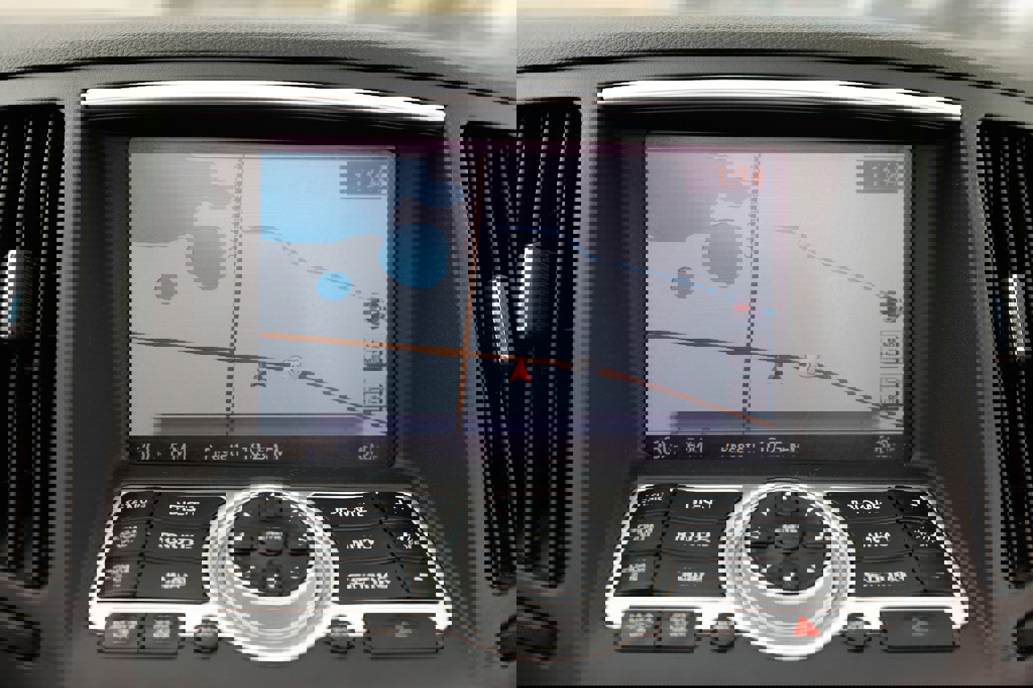 Used 2014 INFINITI Q60 Convertible w/ Premium Package image 40