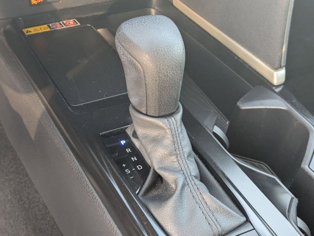 Used 2025 Toyota Camry LE image 17