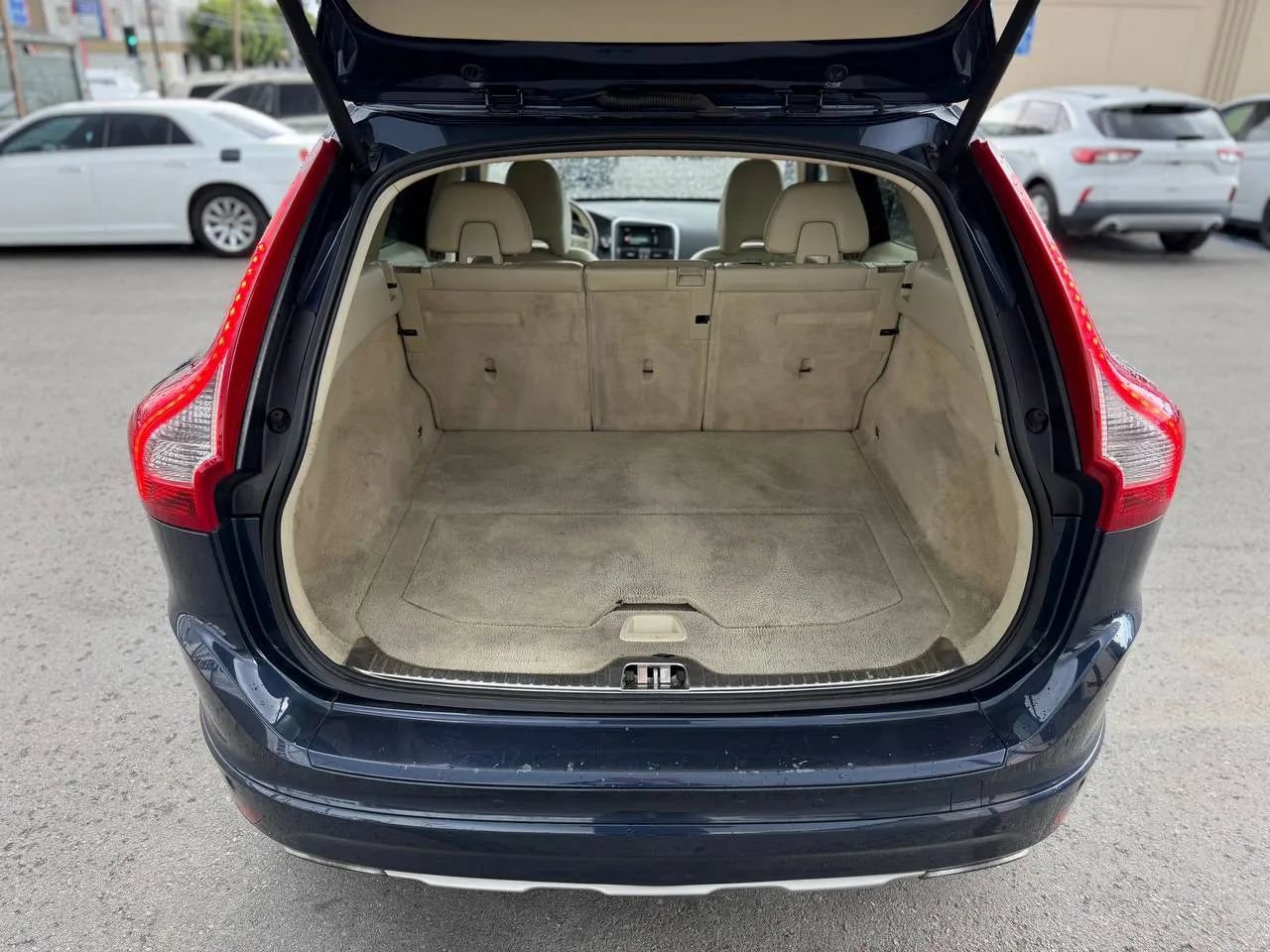 Used 2015 Volvo XC60 T5 AWD/4WD image 28