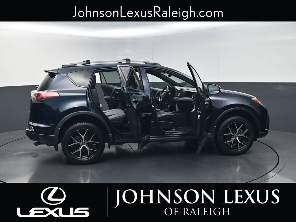 Used 2017 Toyota RAV4 SE FWD image 33