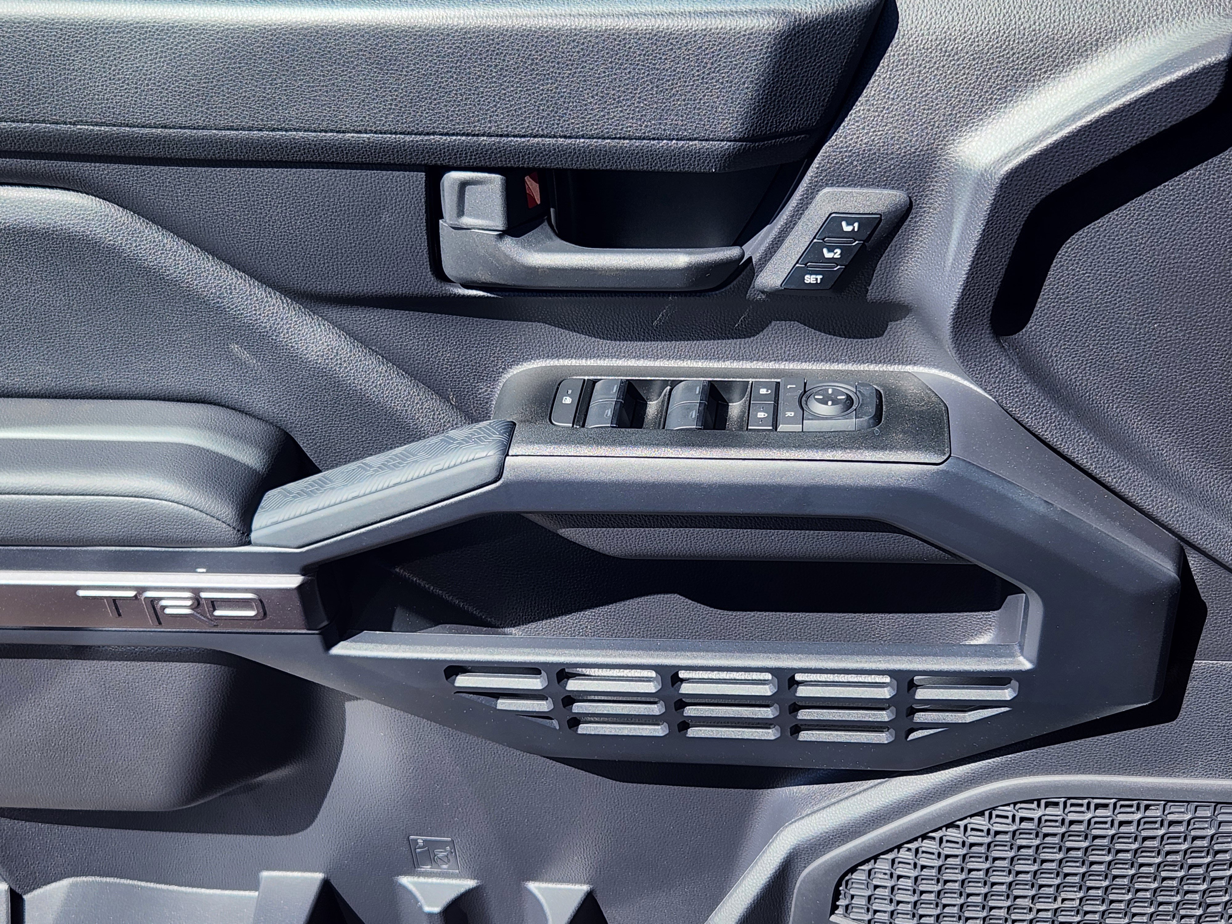 Certified 2026 Toyota 4Runner TRD Off-Road Premium AWD/4WD image 8