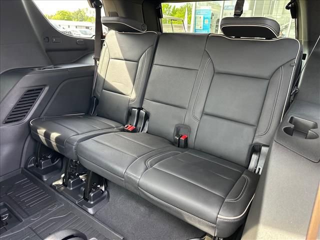New 2026 GMC Yukon Elevation w/ Elevation Premium Package AWD/4WD image 23