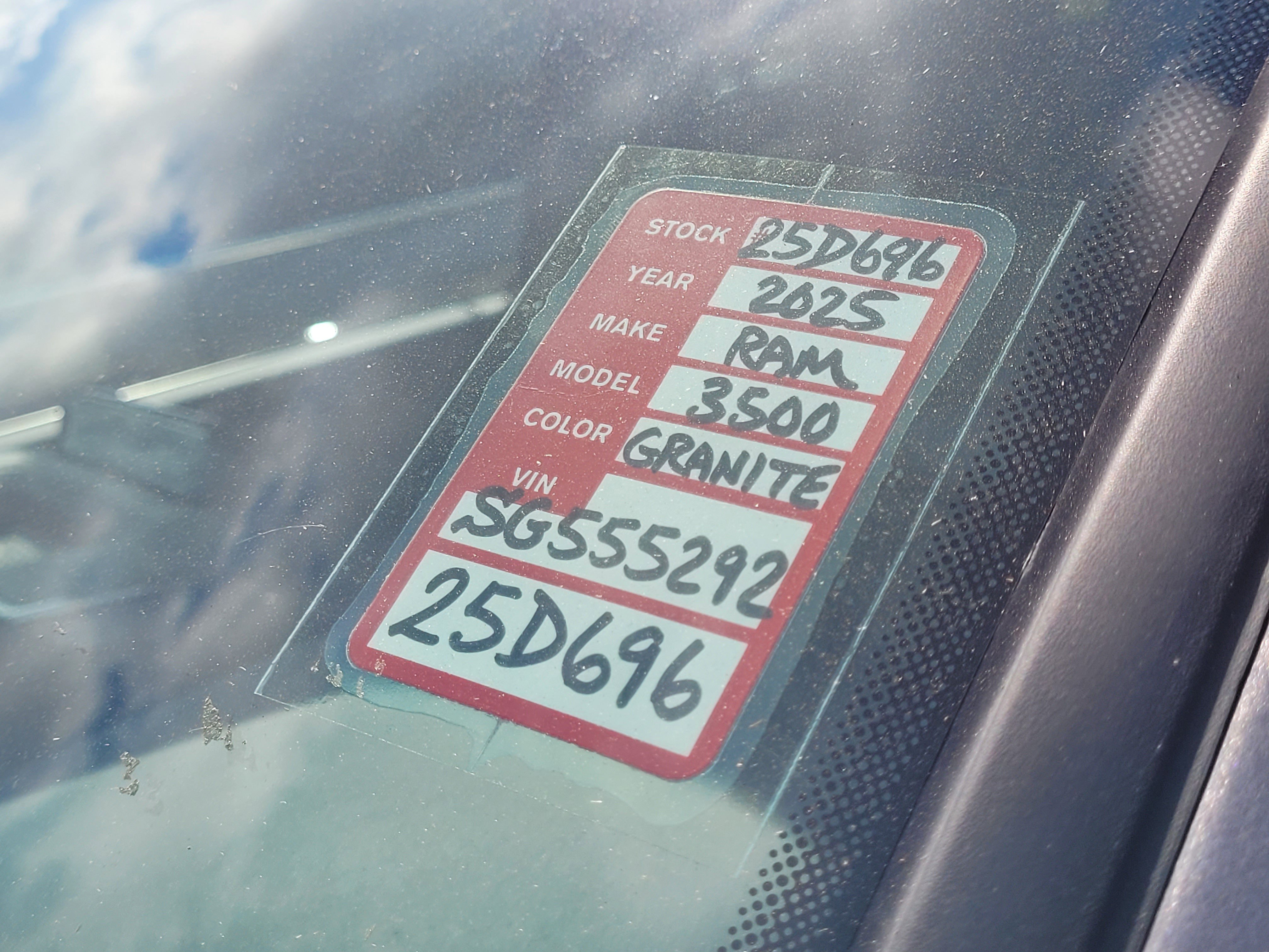 New 2025 RAM 3500 Limited image 20