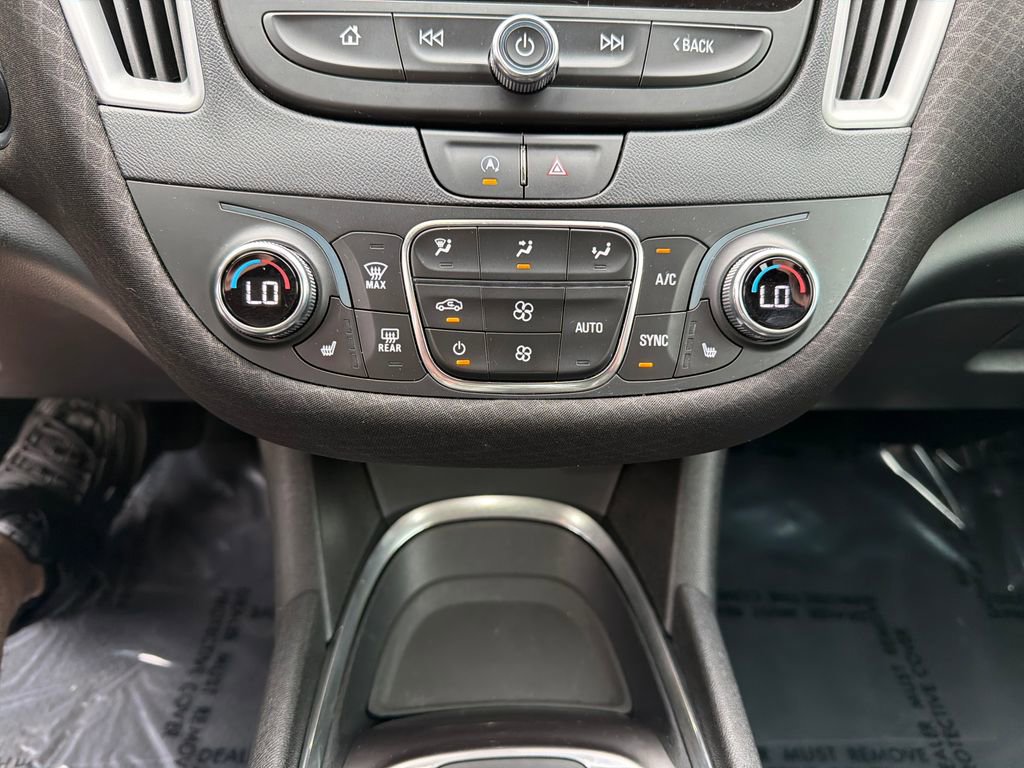 Used 2022 Chevrolet Malibu LT FWD image 28