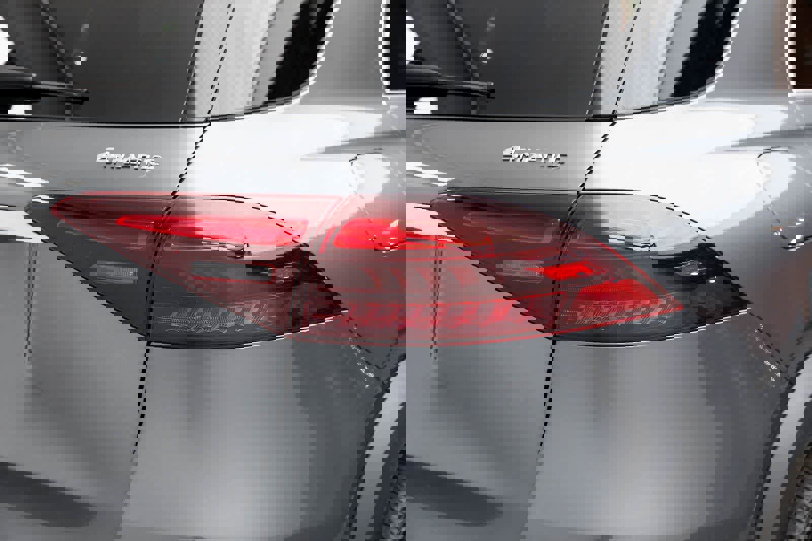 Used 2025 Mercedes-Benz GLE 450e 4MATIC w/ Driver Assistance Package image 58