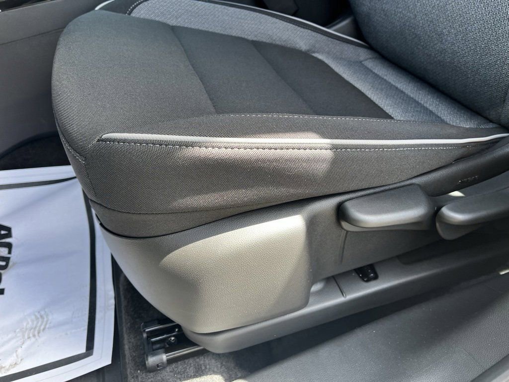 New 2025 Chevrolet TrailBlazer LT w/ LT Cold Weather Package FWD image 25