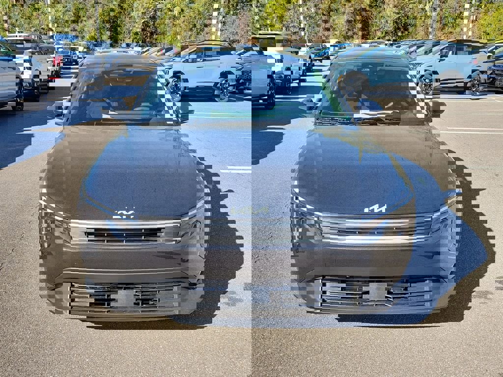 New 2026 Kia K4 LXS image 2