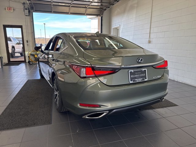 New 2025 Lexus ES 350 w/ Premium Package image 6