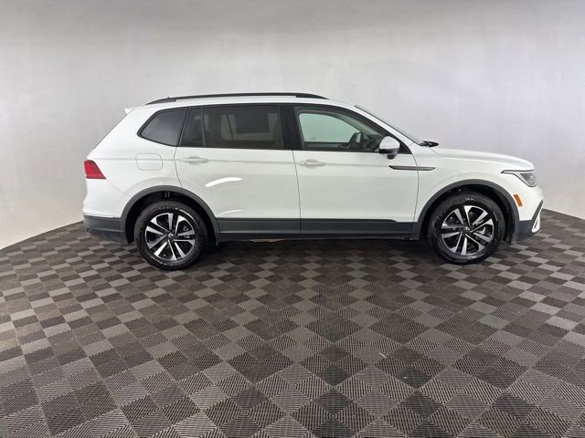 Used 2024 Volkswagen Tiguan S image 5