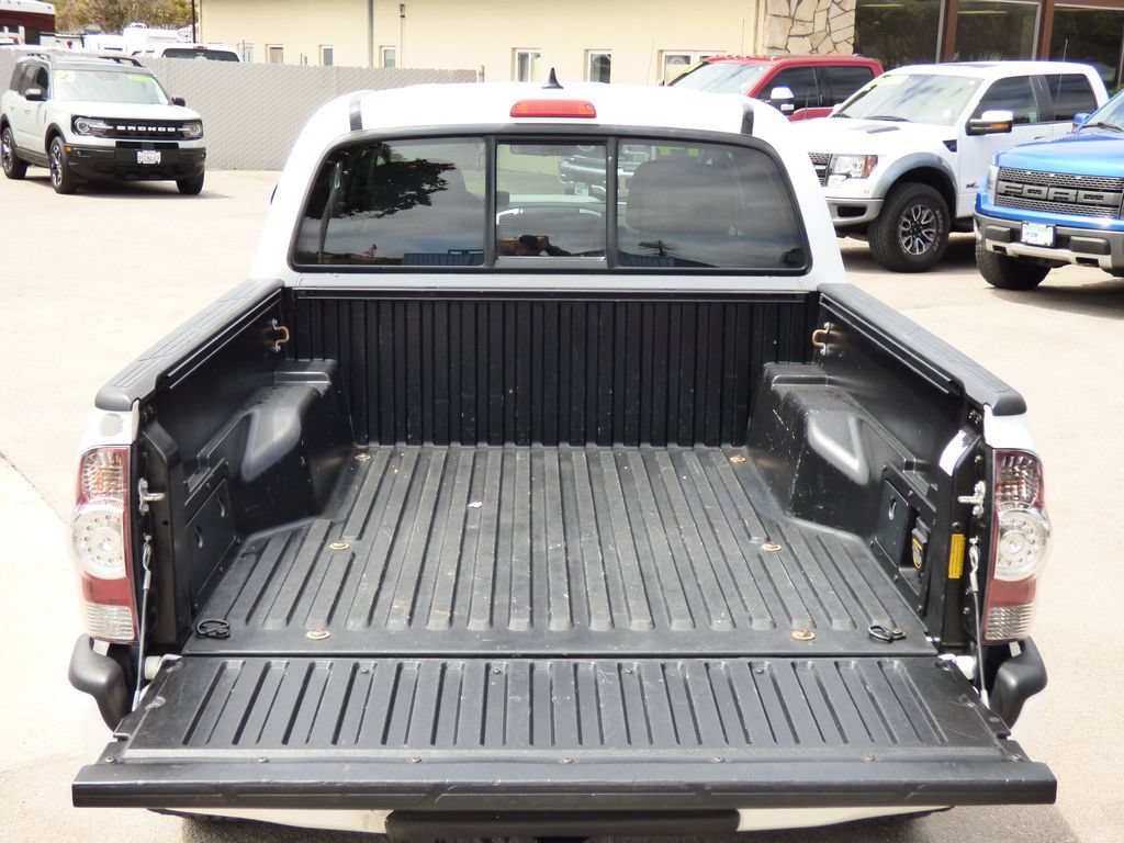 Used 2014 Toyota Tacoma PreRunner w/ TRD Sport Package RWD image 11