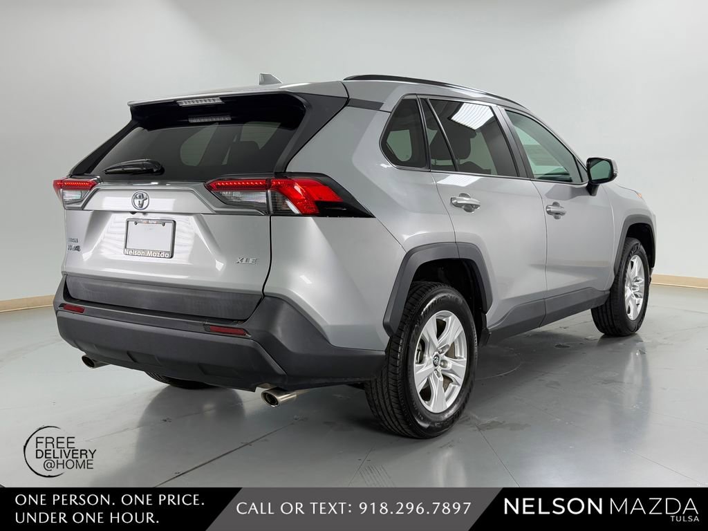Used 2020 Toyota RAV4 XLE FWD image 7