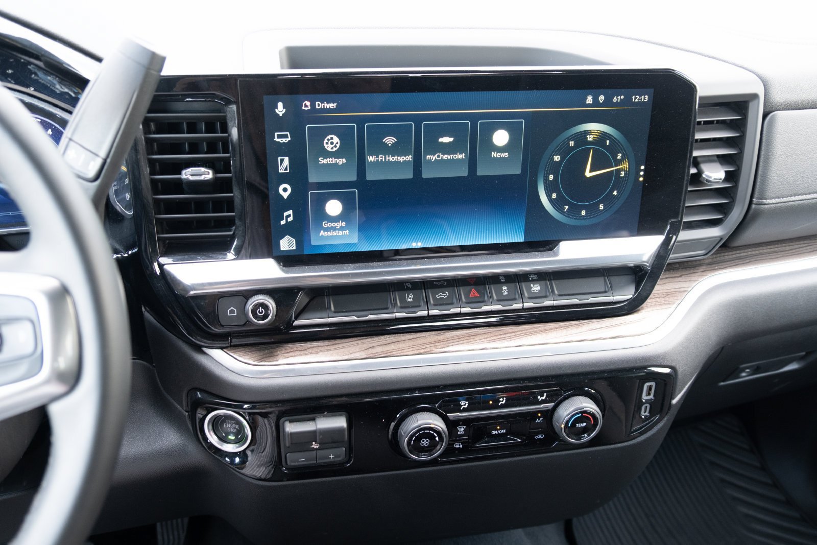 Used 2026 Chevrolet Silverado 2500 LT AWD/4WD image 3