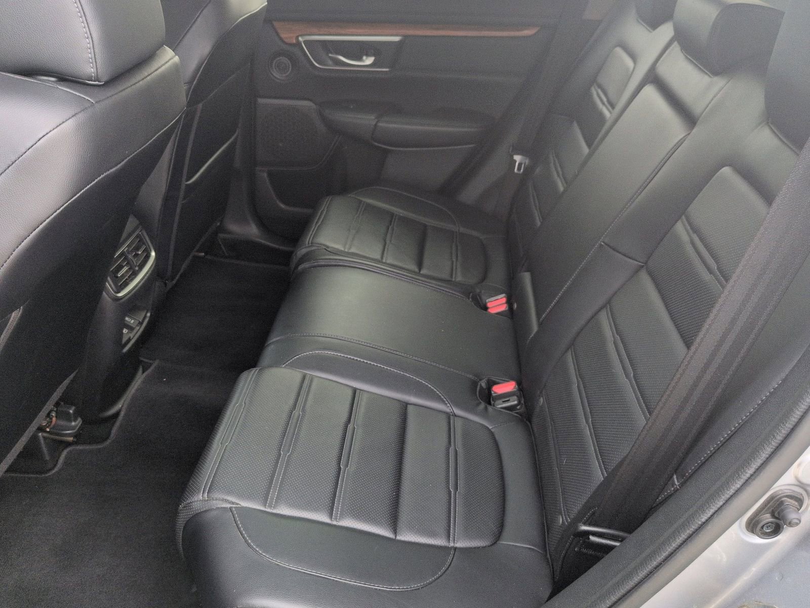 Used 2018 Honda CR-V Touring image 21