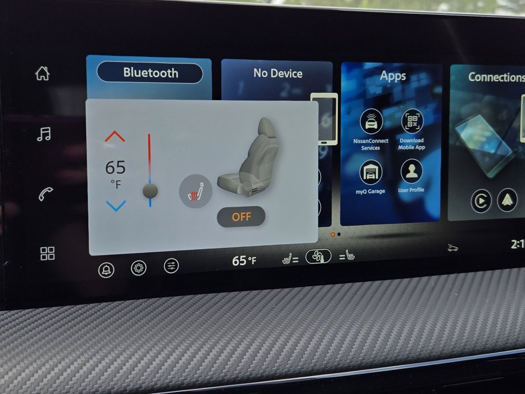 New 2026 Nissan Kicks SR w/ Cold Weather Package FWD image 15