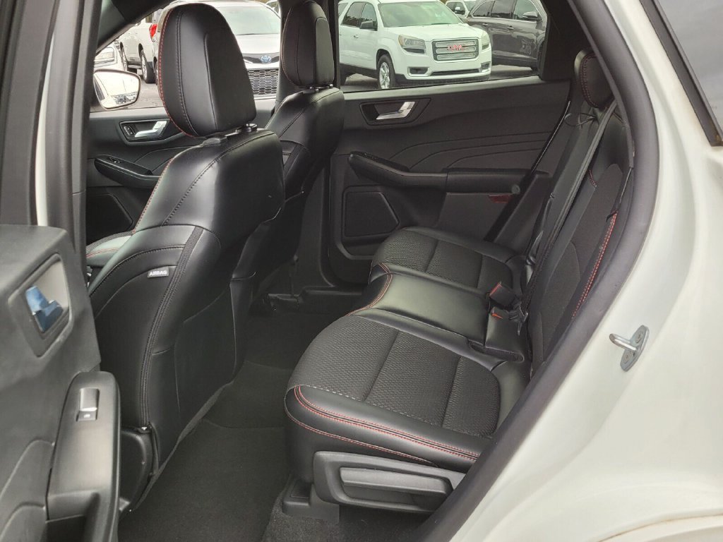 Used 2024 Ford Escape ST-Line w/ Equipment Group 301A FWD image 6