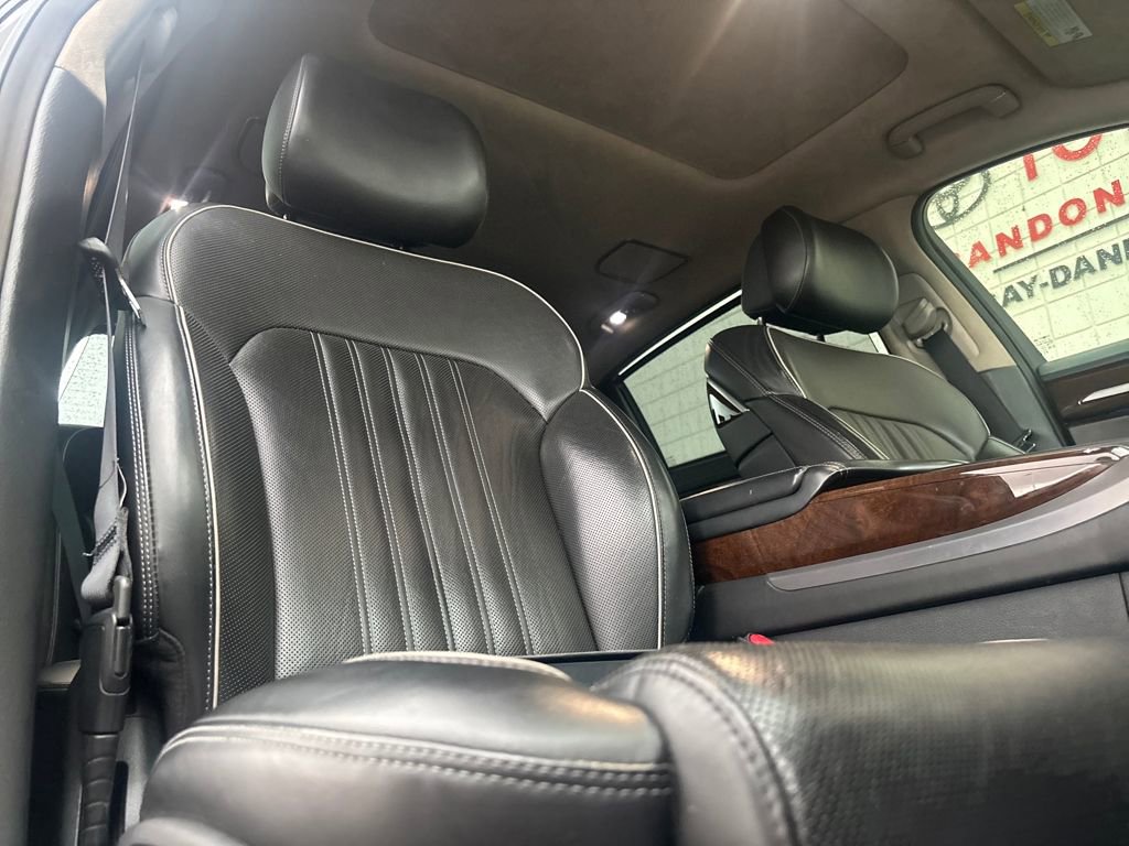 Used 2017 Genesis G90 5.0 Ultimate image 10