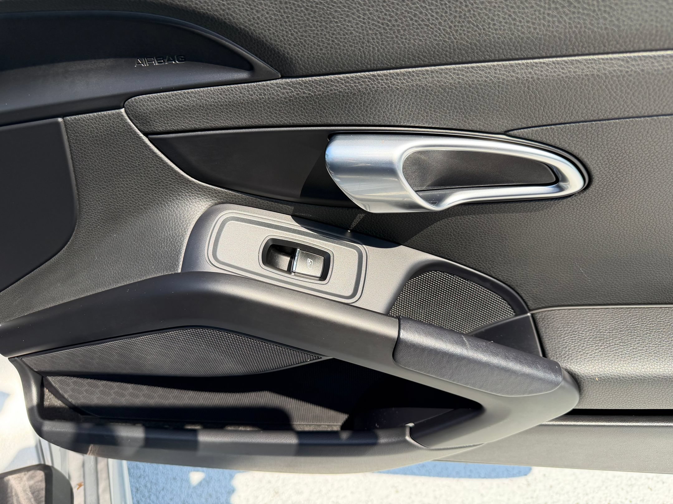 Certified 2024 Porsche 718 Boxster RWD image 12