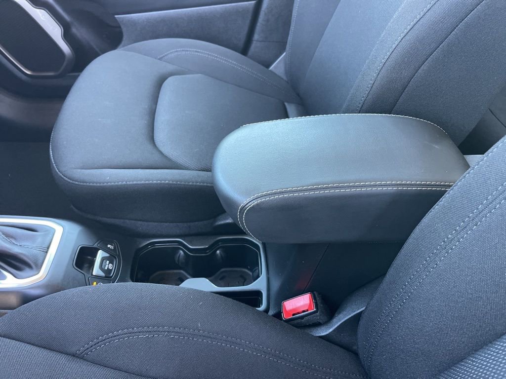 Certified 2023 Jeep Renegade Latitude image 14