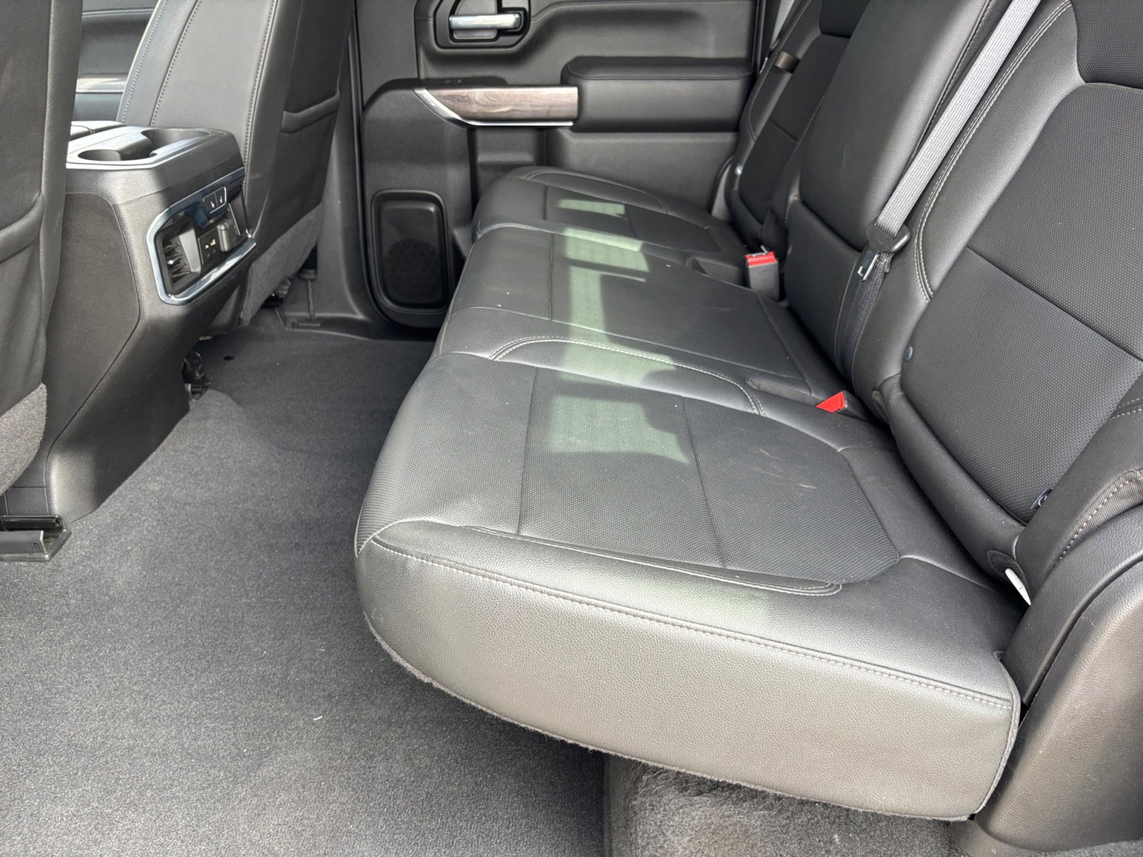 Used 2021 Chevrolet Silverado 2500 LTZ w/ LTZ Premium Package image 17