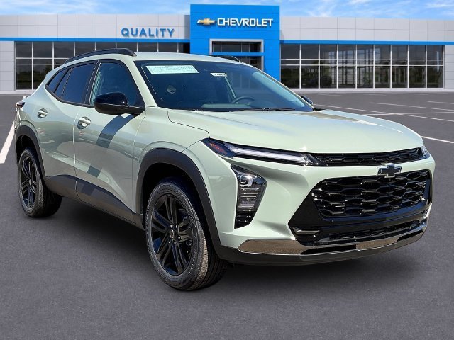 New 2026 Chevrolet Trax ACTIV w/ Driver Confidence Package FWD image 1