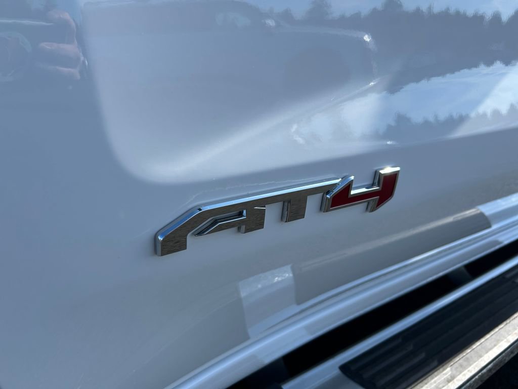 Used 2025 GMC Sierra 1500 AT4 w/ AT4 Premium Package AWD/4WD image 33