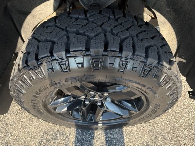 Used 2021 Chevrolet Silverado 1500 LT Trail Boss w/ Convenience Package II AWD/4WD image 21