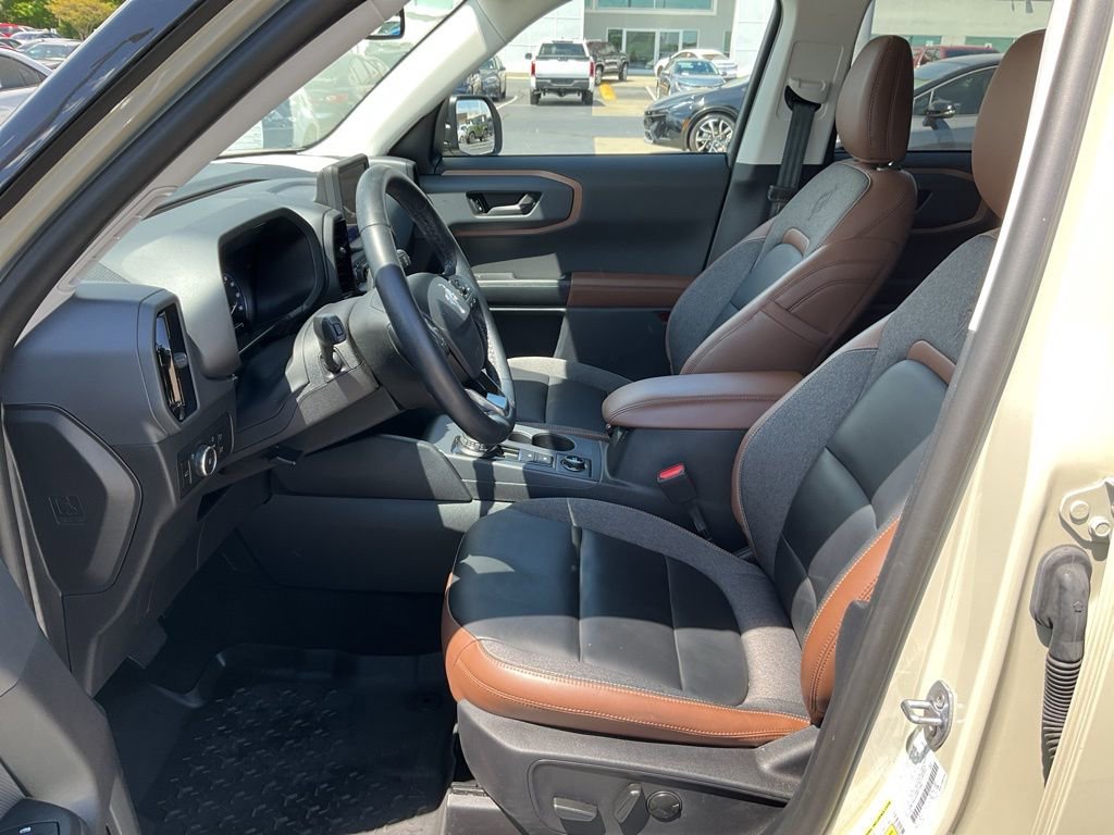 Used 2024 Ford Bronco Sport Outer Banks image 2