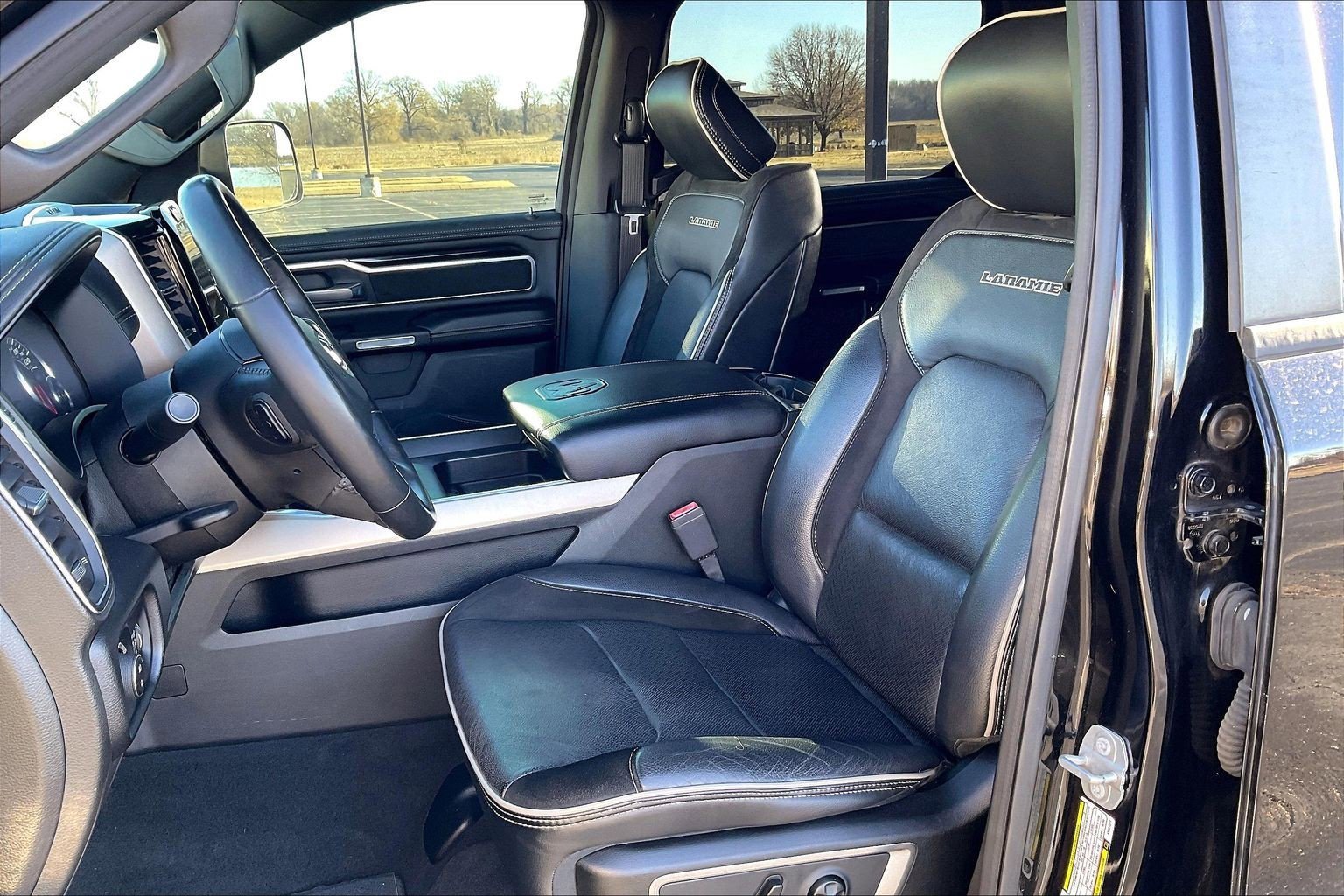 Used 2019 RAM 1500 Laramie image 7