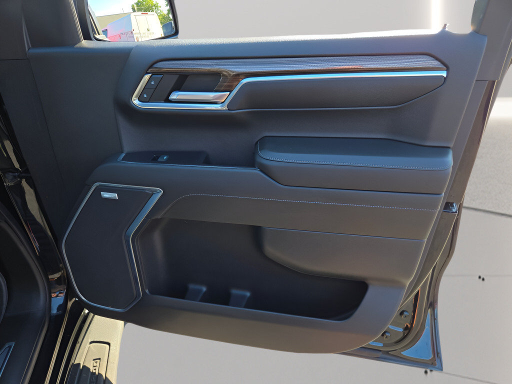 Certified 2022 Chevrolet Silverado 1500 LT Trail Boss w/ LT Trail Boss Premium Package AWD/4WD image 5