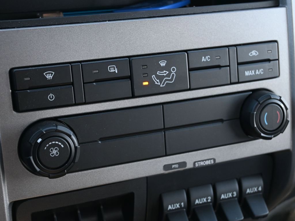 New 2026 Ford F750 2WD SuperCab Super Duty image 25