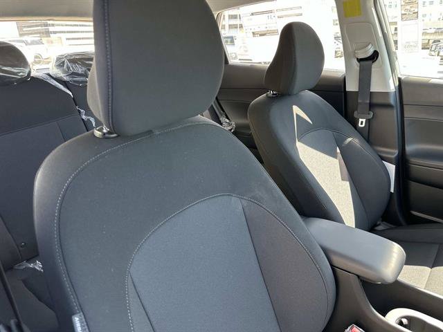 New 2027 Hyundai Kona SE FWD image 25