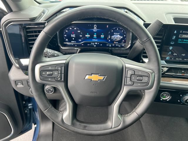 Used 2024 Chevrolet Silverado 1500 LT AWD/4WD image 17