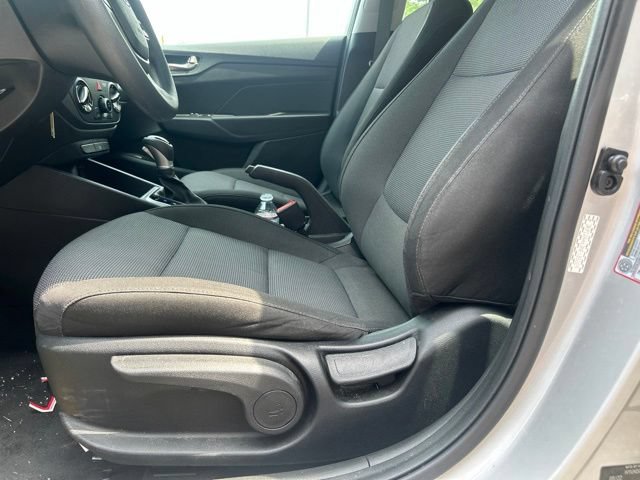 Certified 2022 Hyundai Accent SE FWD image 9