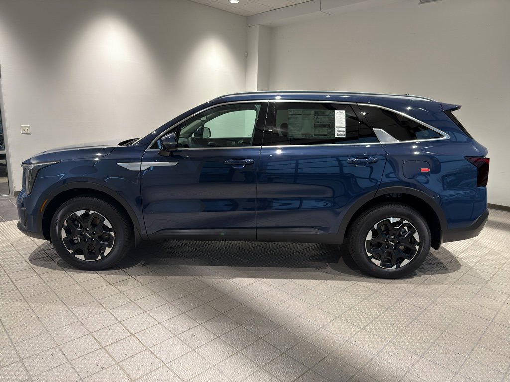 New 2026 Kia Sorento S w/ S Panoramic Sunroof Package image 2