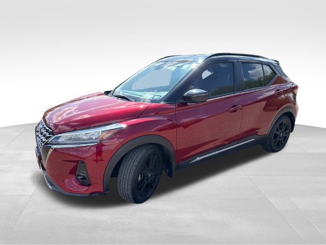 Certified 2023 Nissan Kicks SR w/ SR Premium Package FWD image 4
