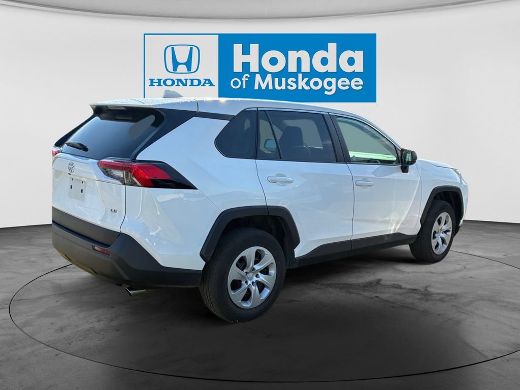 Used 2025 Toyota RAV4 LE FWD image 5