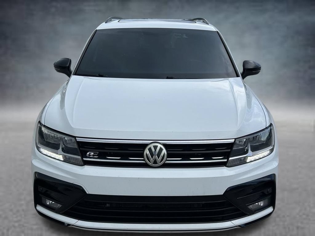 Used 2021 Volkswagen Tiguan SE R-Line FWD image 2