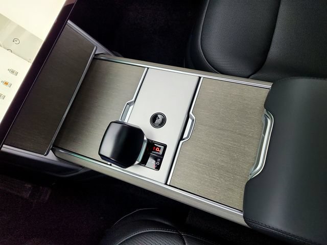 New 2026 Land Rover Range Rover SV AWD/4WD image 22