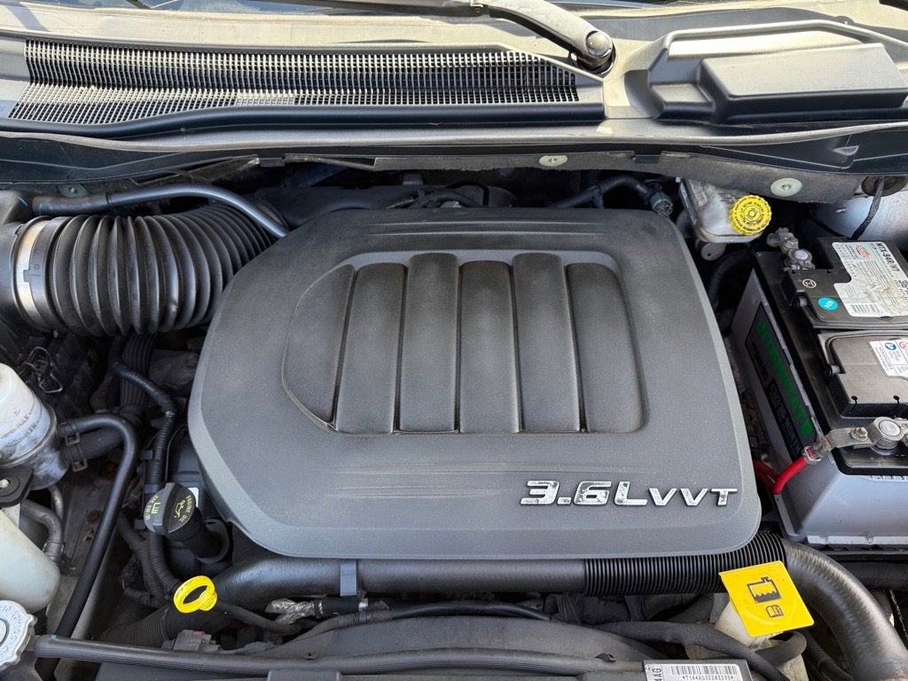 Used 2011 Dodge Grand Caravan Express FWD image 15